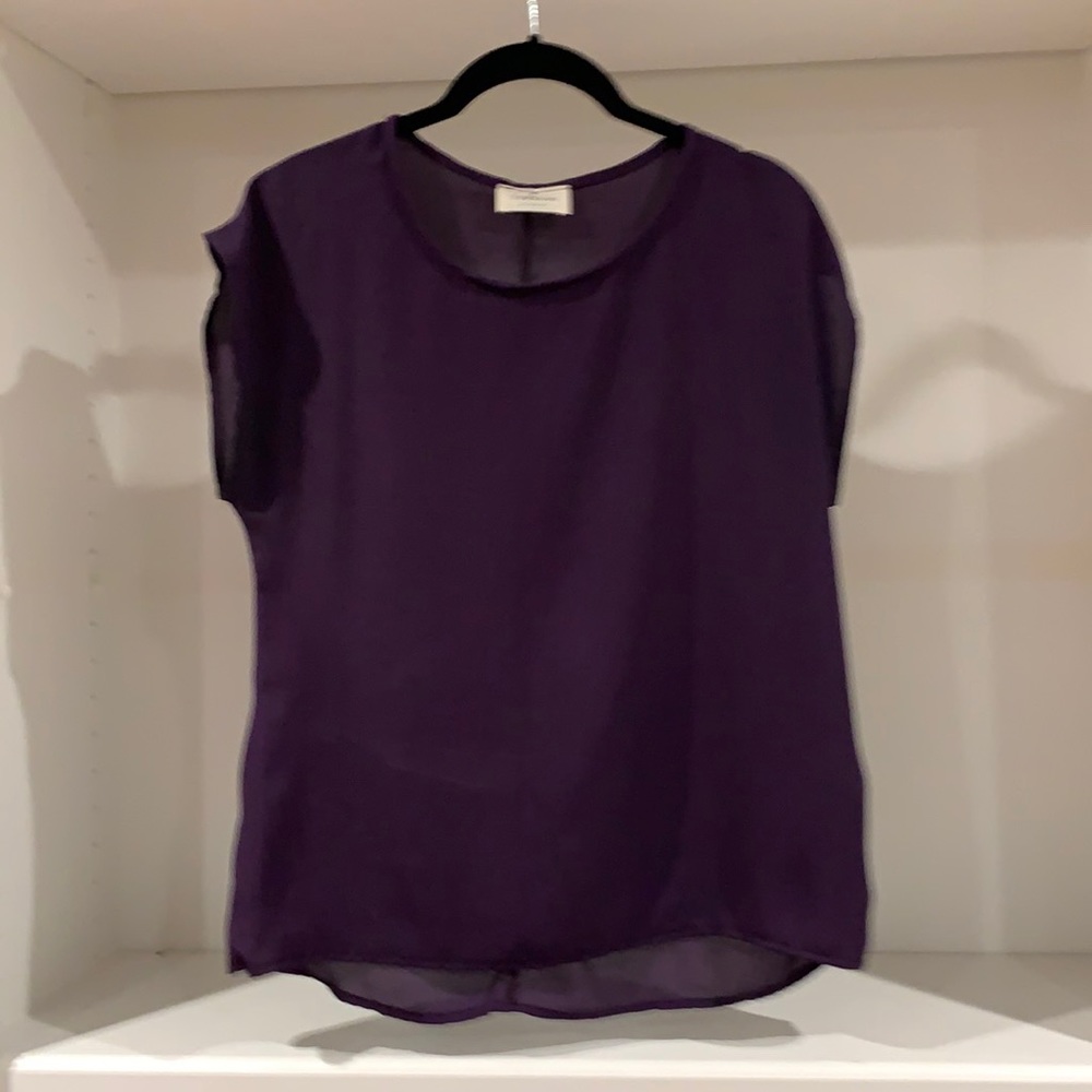 Size Small short-sleeve purple polyester top